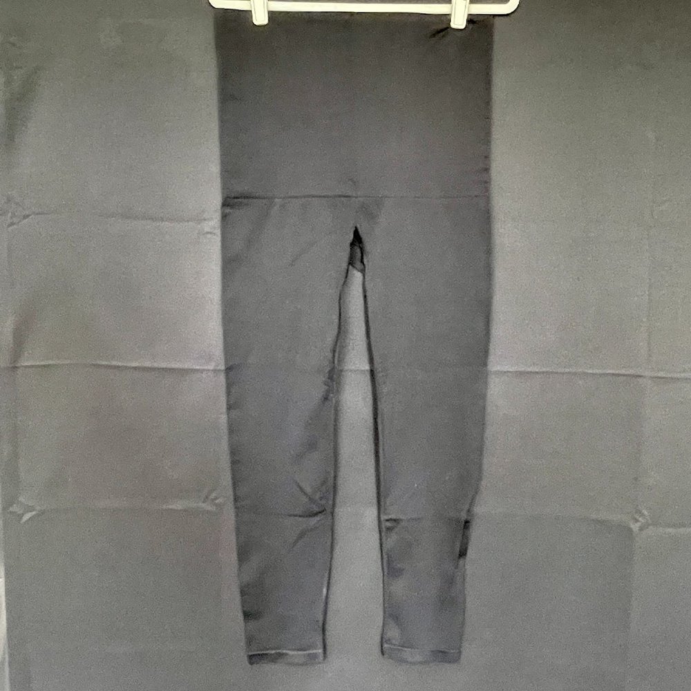 NWT, High-Waisted Shaper Leggings = COMPRESSION!